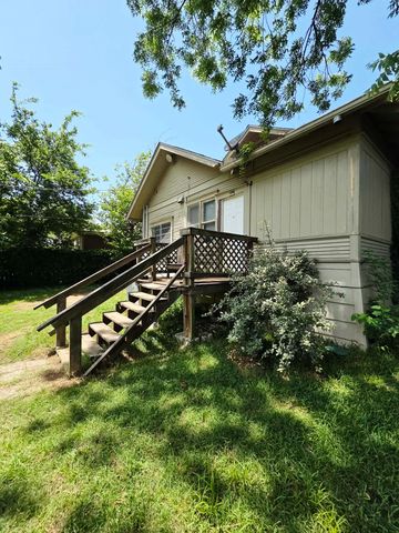 1120 W Main Street, Denison, TX 75020