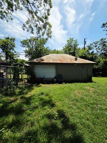 1120 W Main Street, Denison, TX 75020