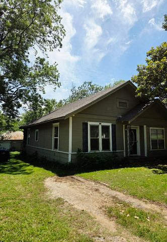 1120 W Main Street, Denison, TX 75020