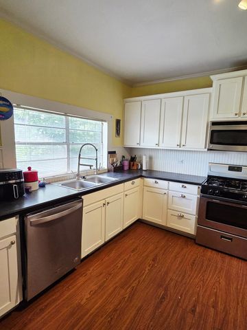 1120 W Main Street, Denison, TX 75020