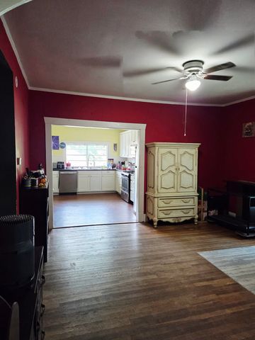1120 W Main Street, Denison, TX 75020