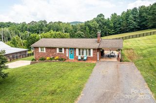 1870 Guildwood Place SE, Lenoir, NC 28645