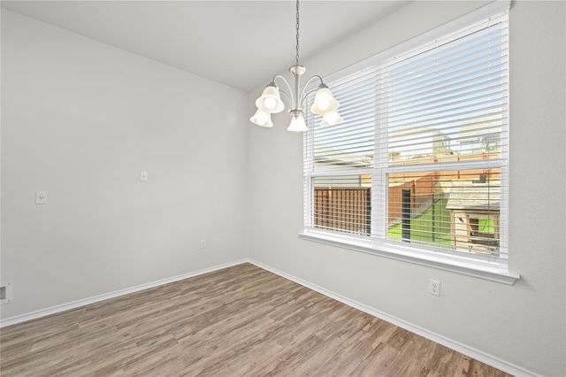 511 Eves Necklace DR, Buda, TX 78610