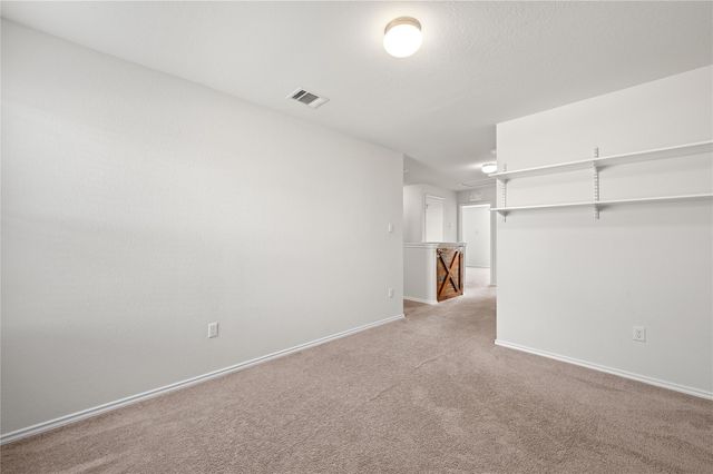 511 Eves Necklace DR, Buda, TX 78610