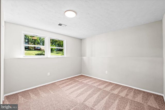 6 NORMAN CT, Fredericksburg, VA 22407