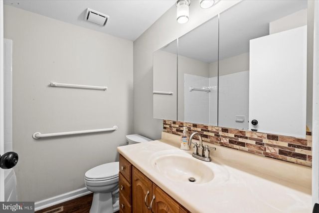 6 NORMAN CT, Fredericksburg, VA 22407
