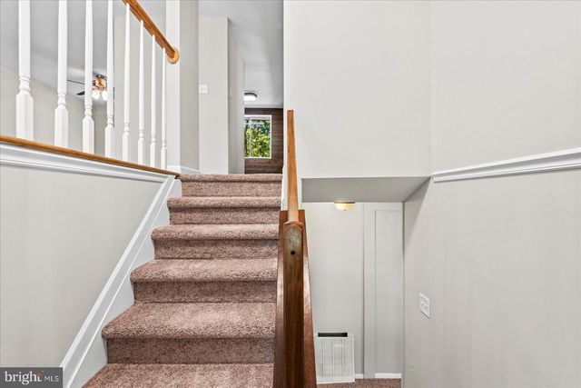 6 NORMAN CT, Fredericksburg, VA 22407