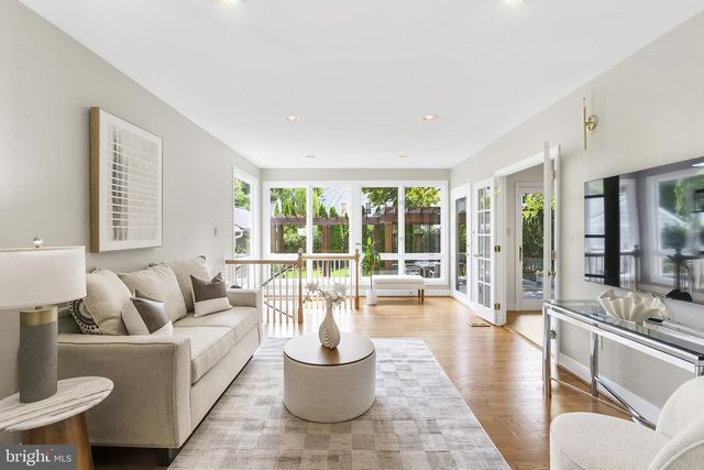 4418 RIDGE ST, Chevy Chase, MD 20815