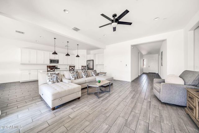 32258 N 21ST Avenue, Phoenix, AZ 85085
