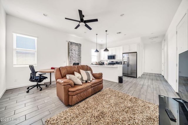 32258 N 21ST Avenue, Phoenix, AZ 85085