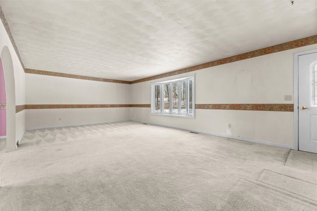 1632 Hudson Road, Hillsdale, MI 49242