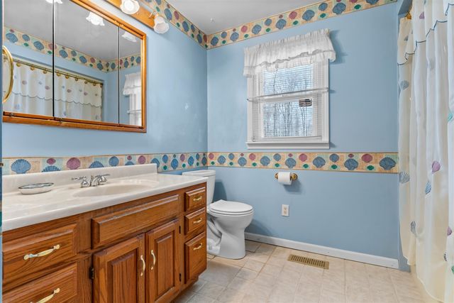 1632 Hudson Road, Hillsdale, MI 49242