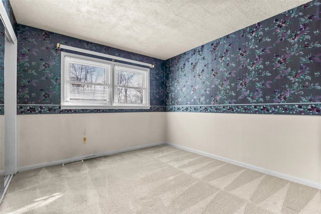 1632 Hudson Road, Hillsdale, MI 49242