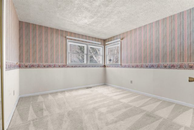 1632 Hudson Road, Hillsdale, MI 49242