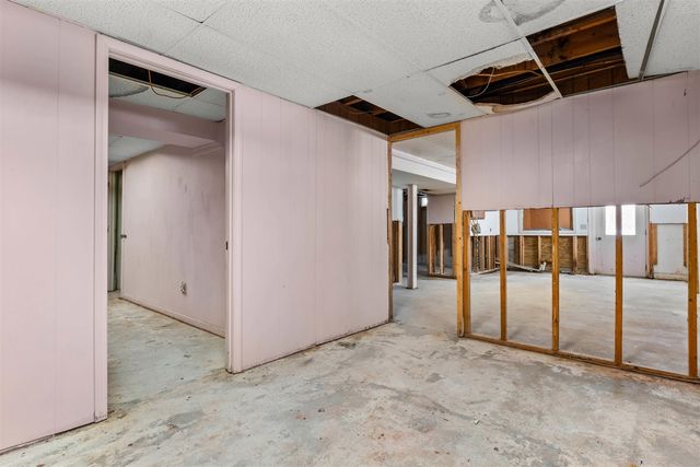 1632 Hudson Road, Hillsdale, MI 49242