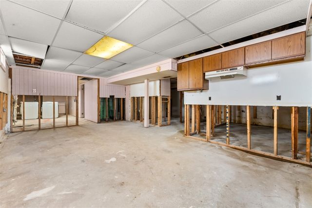 1632 Hudson Road, Hillsdale, MI 49242