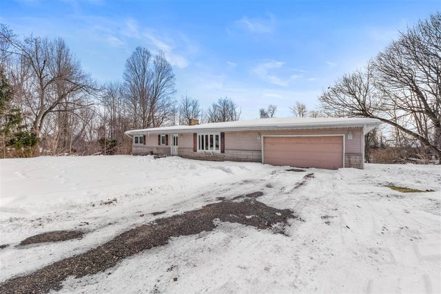 1632 Hudson Road, Hillsdale, MI 49242