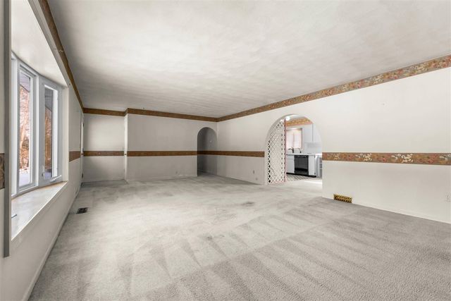 1632 Hudson Road, Hillsdale, MI 49242