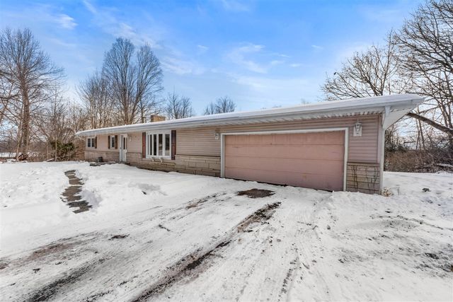 1632 Hudson Road, Hillsdale, MI 49242
