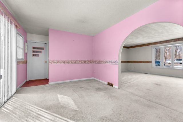 1632 Hudson Road, Hillsdale, MI 49242