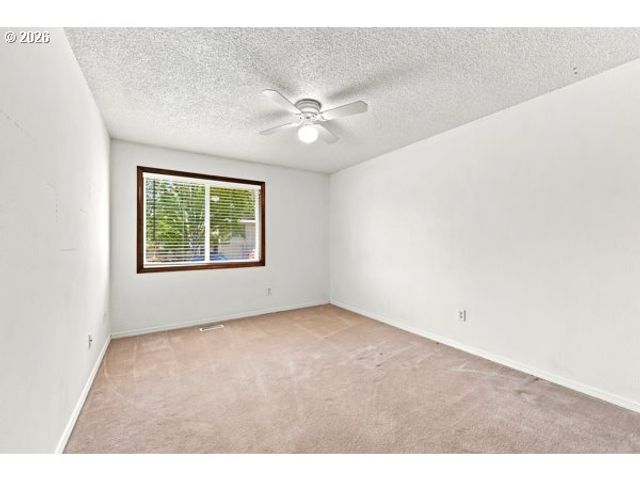 3691 Ne 4TH St, Gresham, OR 97030