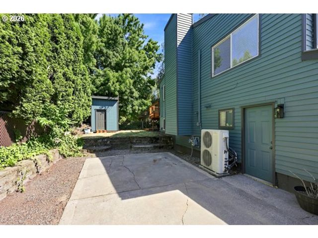 3691 Ne 4TH St, Gresham, OR 97030