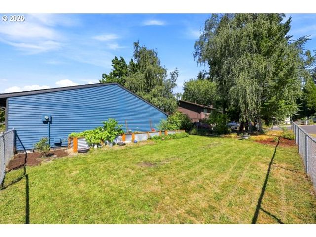 3691 Ne 4TH St, Gresham, OR 97030