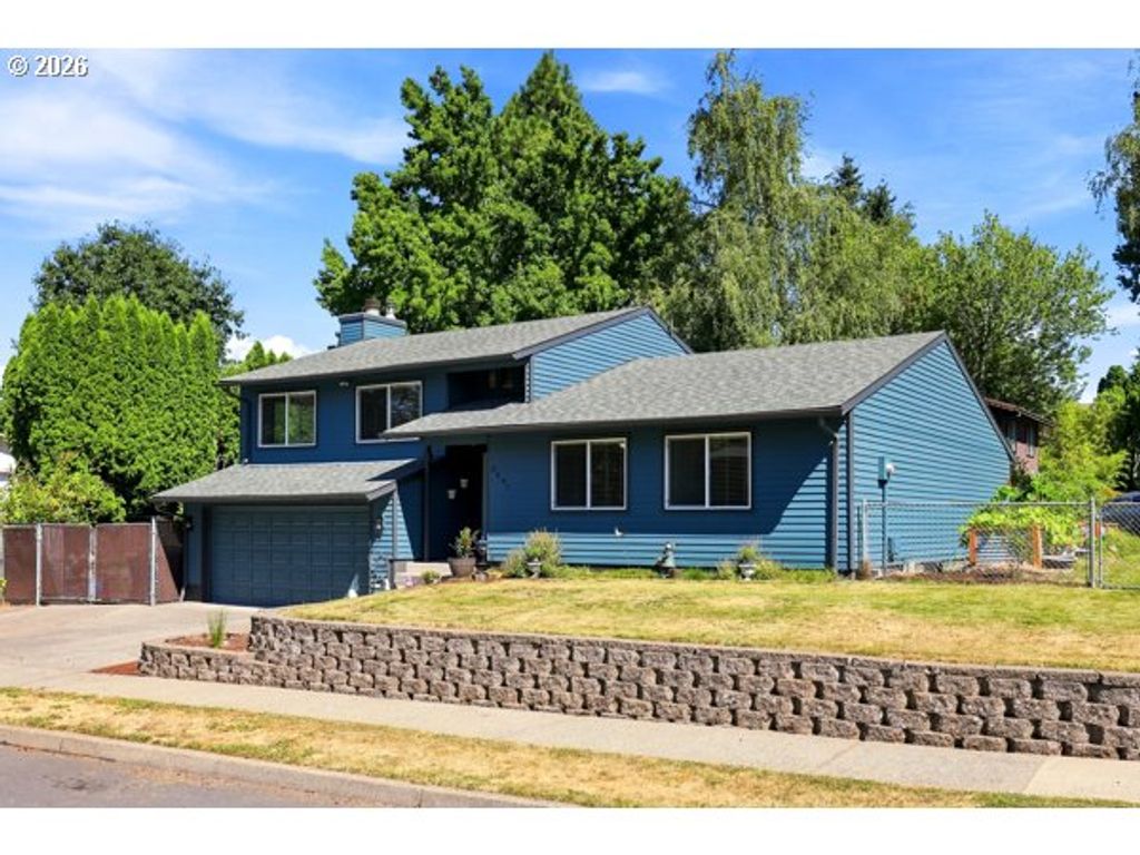 3691 Ne 4TH St, Gresham, OR 97030