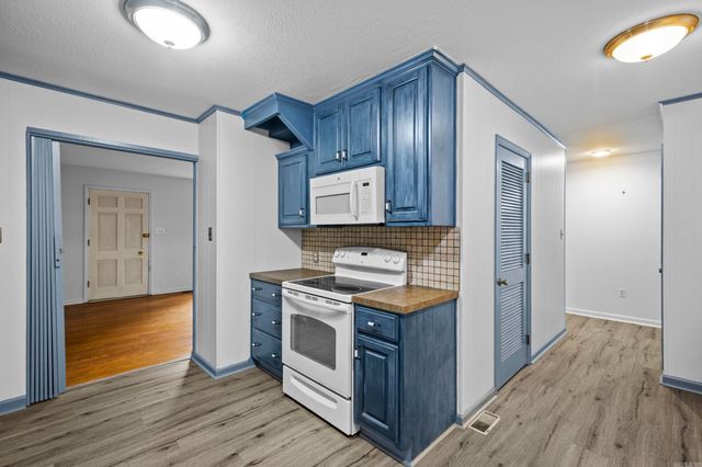 2 Williams Circle, Jacksonville, AR 72176