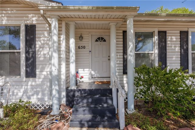650 Sharon Dr, Corpus Christi, TX 78412