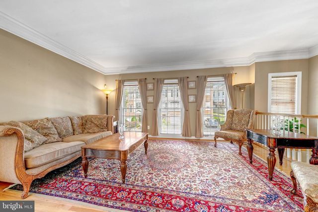 12753 HERON RIDGE DR, Fairfax, VA 22030