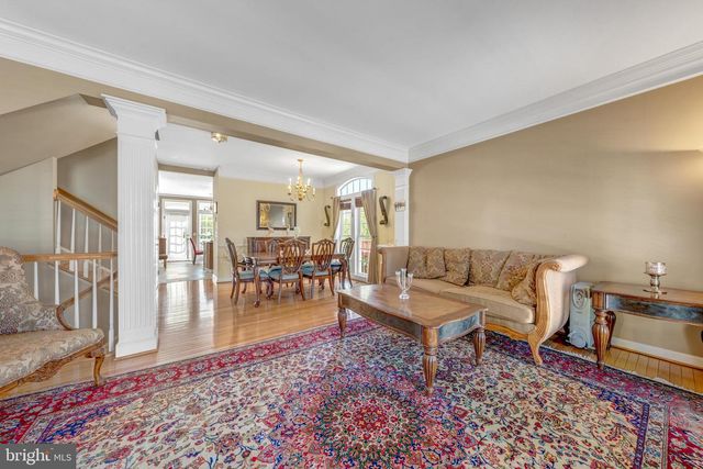 12753 HERON RIDGE DR, Fairfax, VA 22030