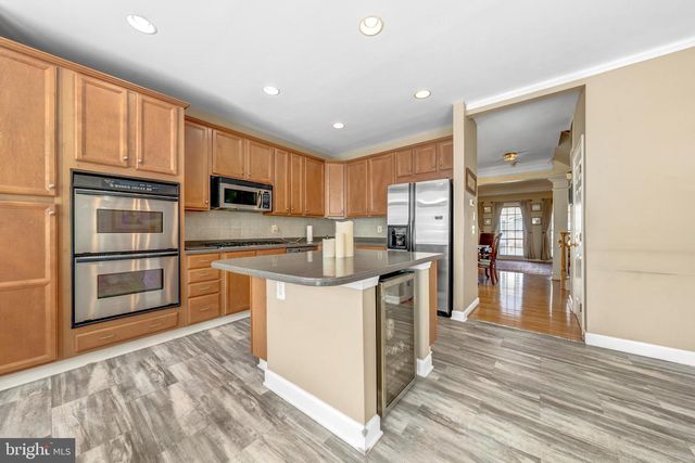 12753 HERON RIDGE DR, Fairfax, VA 22030
