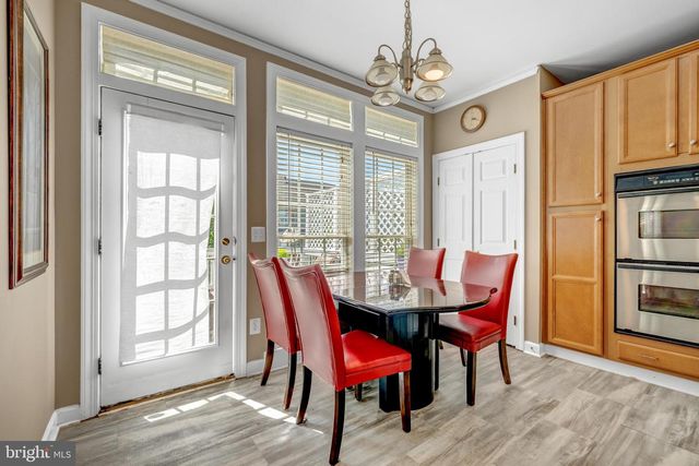 12753 HERON RIDGE DR, Fairfax, VA 22030