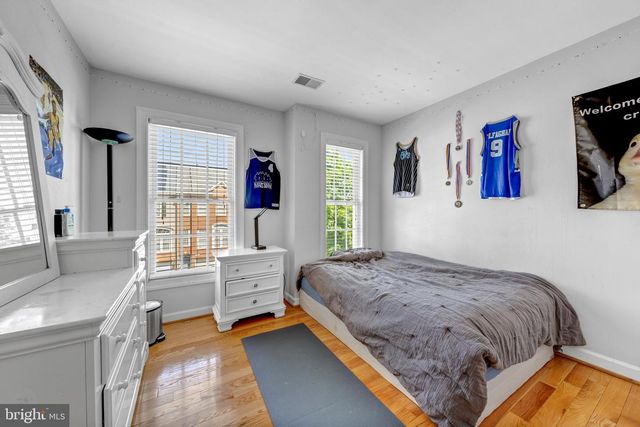 12753 HERON RIDGE DR, Fairfax, VA 22030