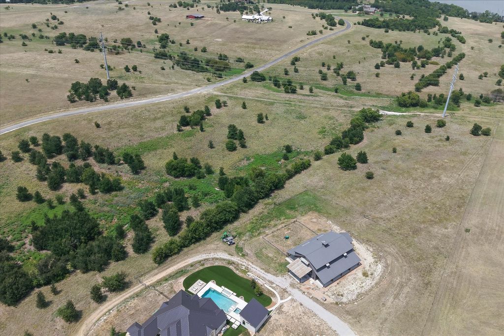 11003 E Rocky Creek Road, Crowley, TX 76036 — photo 2