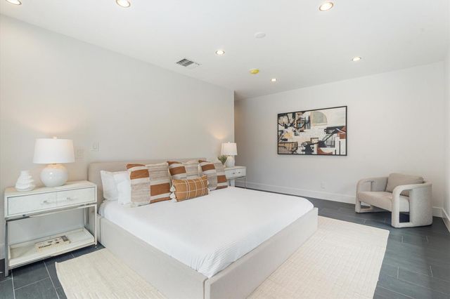 1032 SE 13th Terrace, Fort Lauderdale, FL 33316