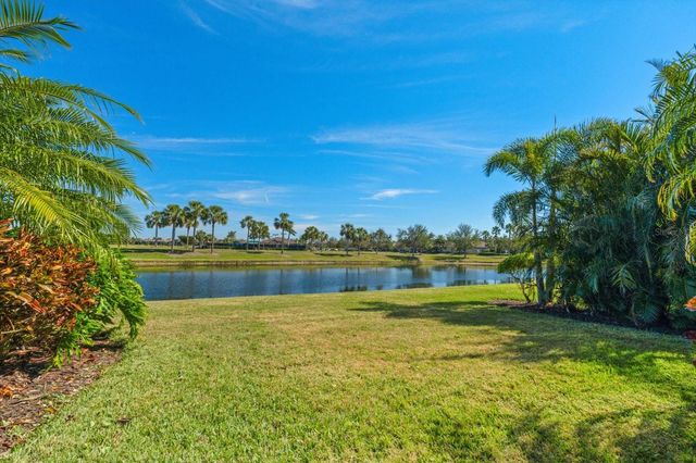 131 BABBLING BROOK RUN, Bradenton, FL 34212