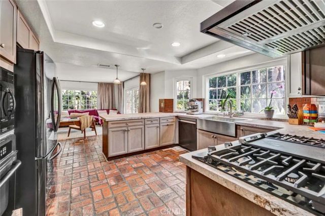 24952 Singingwoods, Lake Forest, CA 92630