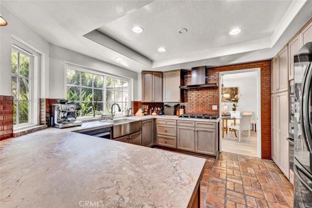 24952 Singingwoods, Lake Forest, CA 92630