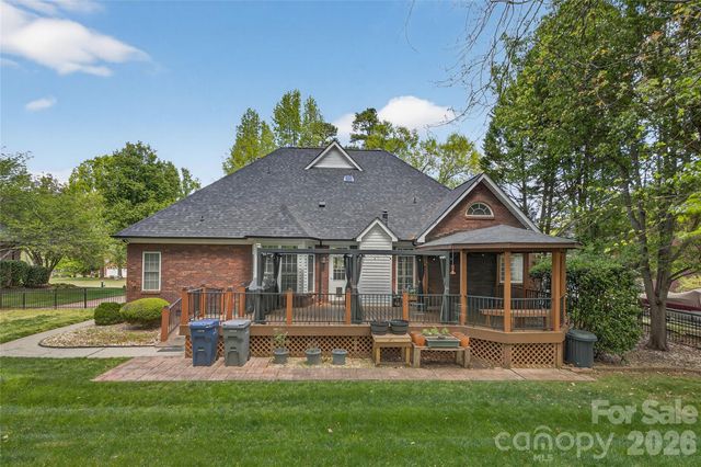 4854 Huddersfield Drive, Harrisburg, NC 28075