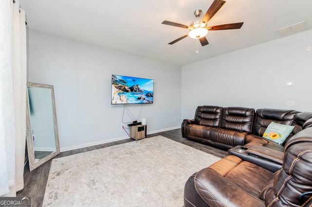 137 Red Birch Lane, Warner Robins, GA 31093