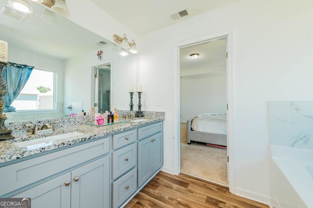 137 Red Birch Lane, Warner Robins, GA 31093