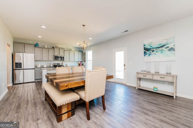 137 Red Birch Lane, Warner Robins, GA 31093
