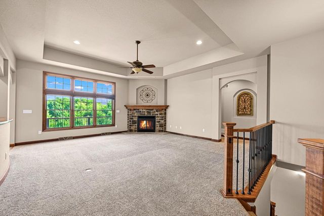 20110 Settlers Hollow LANE, New Berlin, WI 53146