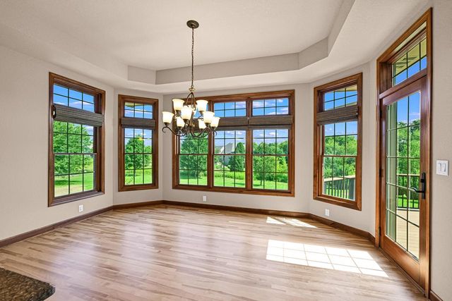 20110 Settlers Hollow LANE, New Berlin, WI 53146