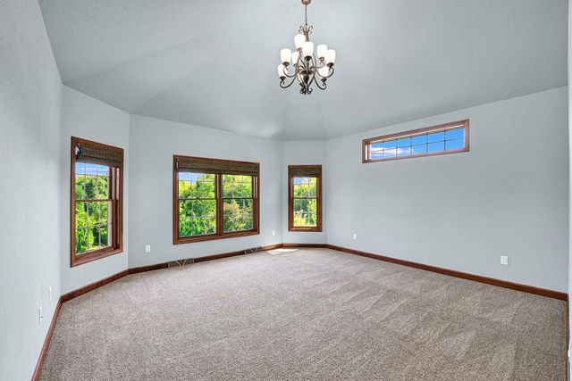 20110 Settlers Hollow LANE, New Berlin, WI 53146