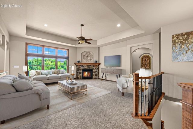 20110 Settlers Hollow LANE, New Berlin, WI 53146