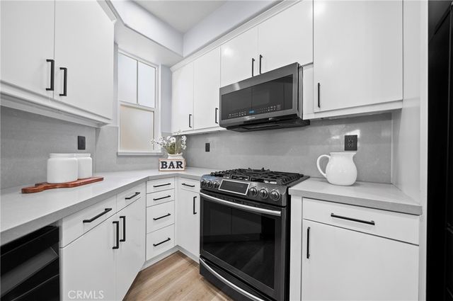 328 Flyers Lane, Tustin, CA 92782