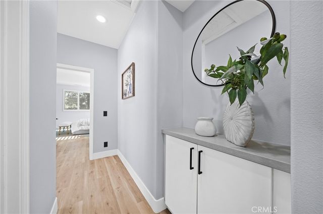 328 Flyers Lane, Tustin, CA 92782